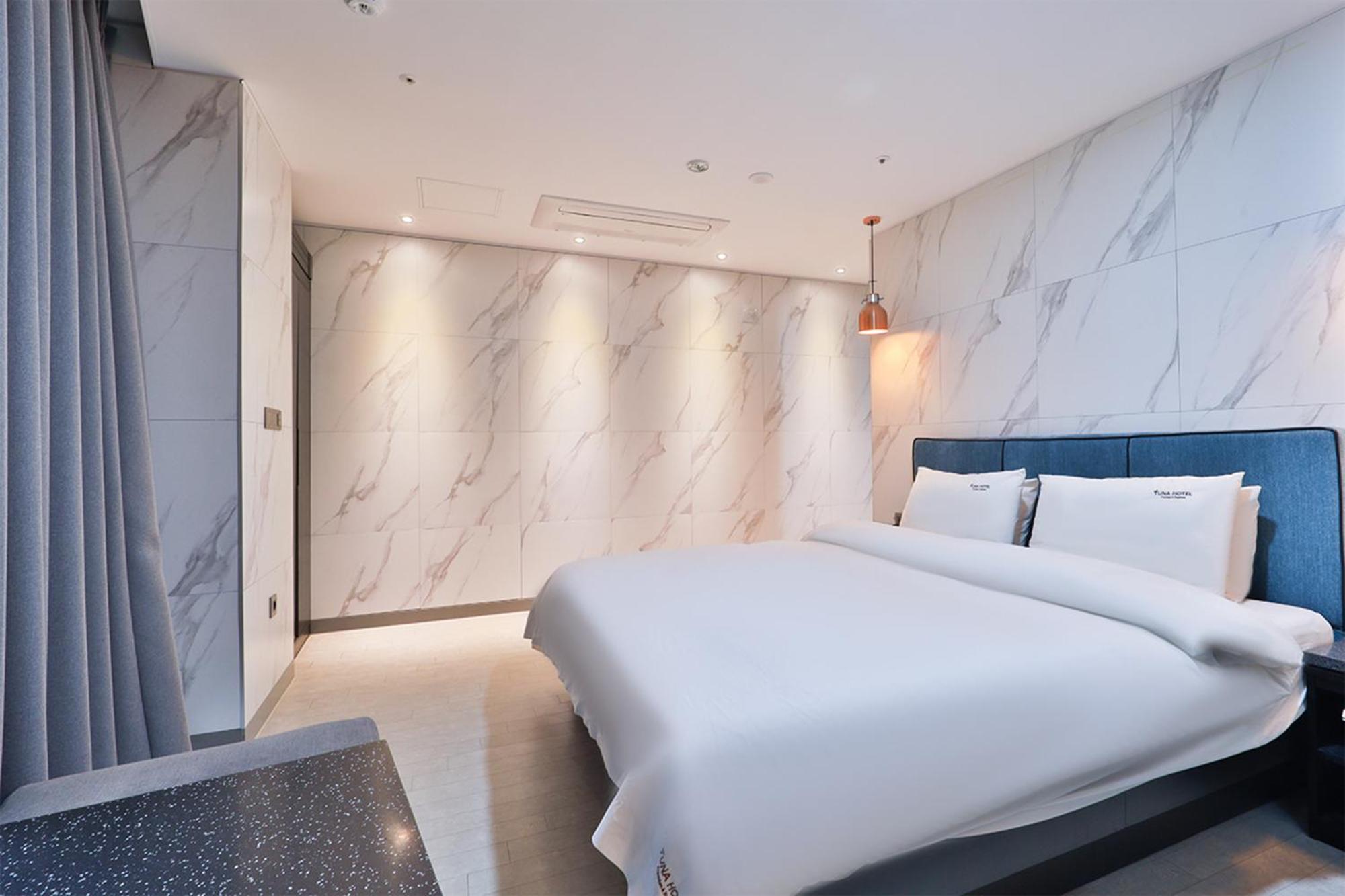 ยูนา โฮเต็ล บิสซิเนส Hotel ปูซาน ภายนอก รูปภาพ